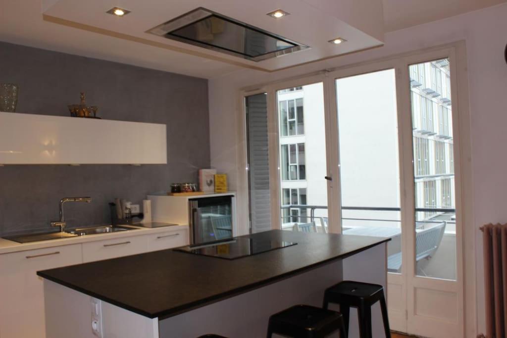 Le Jane : Centre Ville, Garage, Balcon Annecy Exterior photo